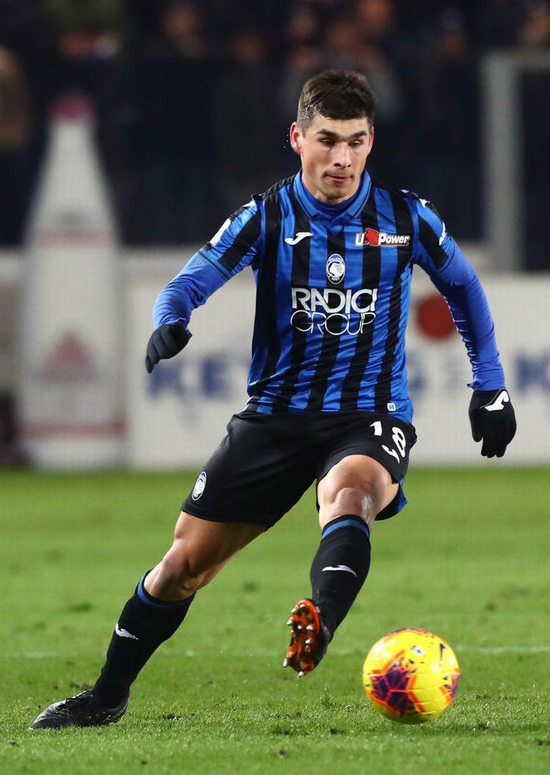 ウイイレ2020「キック力最高のセントラルMF」ベスト10｜写真9