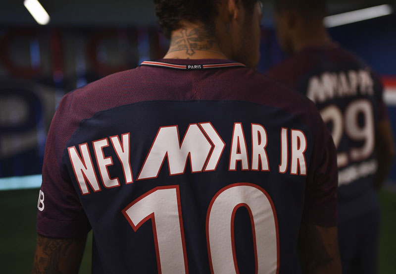 NIKEマーキュリアル×PSG！ネイマール＆エンバペの限定ユニフォームが登場｜写真6