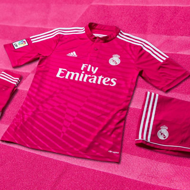 春を感じる桜色！「ピンクのユニフォーム」10選｜写真3