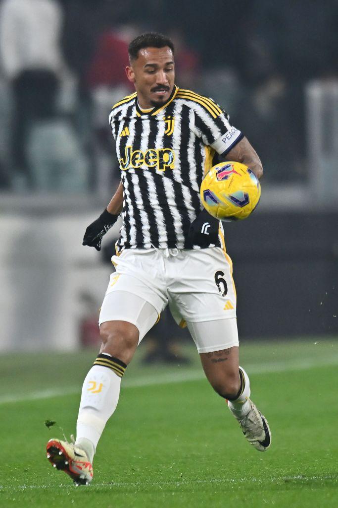 現在「30歳以上の最強センターバック」トップ5｜写真4