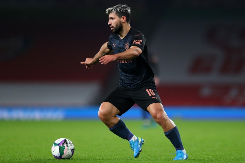 現役Jリーガーも！「ソックスを短く履くことを好む6人の選手」｜写真4