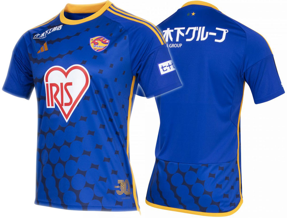 ベガルタ仙台が「創立30周年記念」の2024新ユニフォームを発表！“天の川と星の輝き”をポップに表現｜写真5