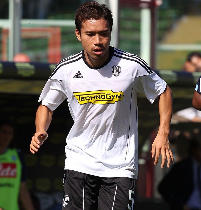 日本代表選手、ちょっと懐かしい「海外でのユニフォーム姿」10選｜写真6