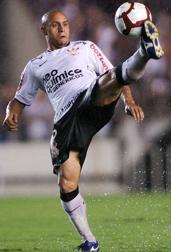 ベッカムにマラドーナも！「日本のスパイク」を履いた世界のスター選手たち｜写真9