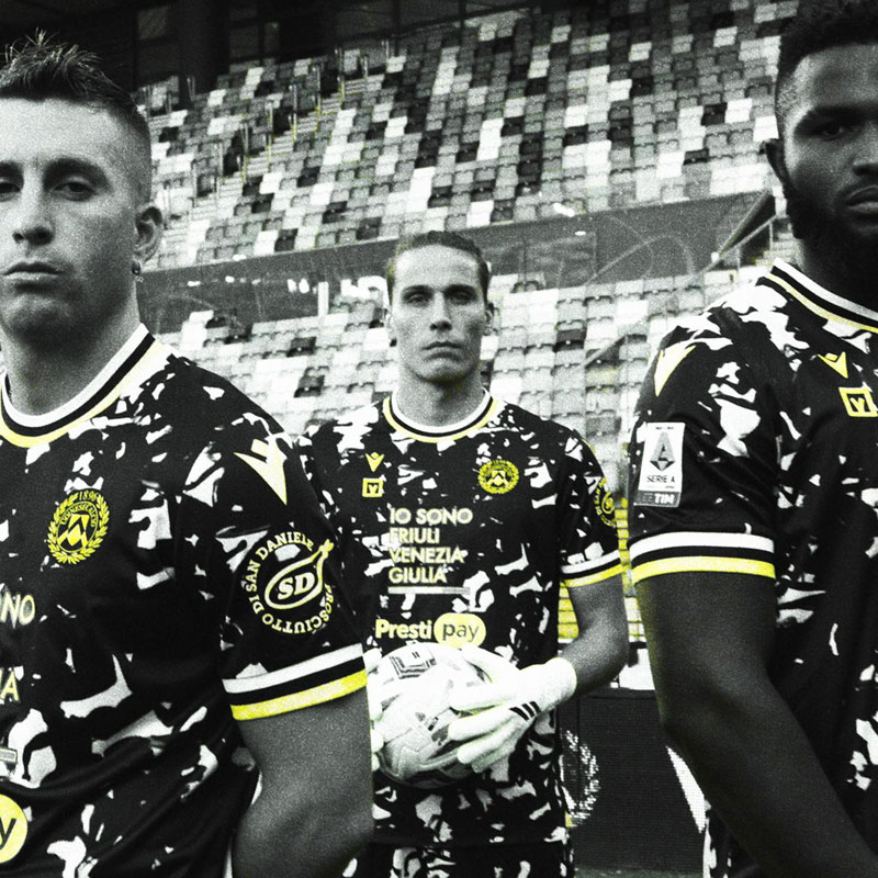 ウディネーゼ、ファッション界と急接近！気鋭の「イケメンデザイナー」による“独創サードユニ”が注目される｜写真7