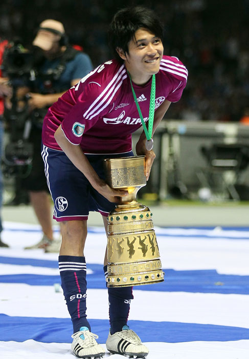 内田篤人の「追憶のシャルケ時代」を各ユニフォーム姿で振り返る｜写真15