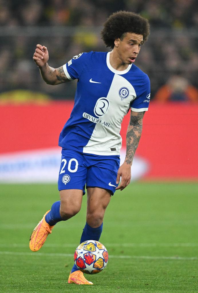 遠藤航も起死回生！「本職ボランチ」ながらセンターバックも高次元でこなす5名｜写真4