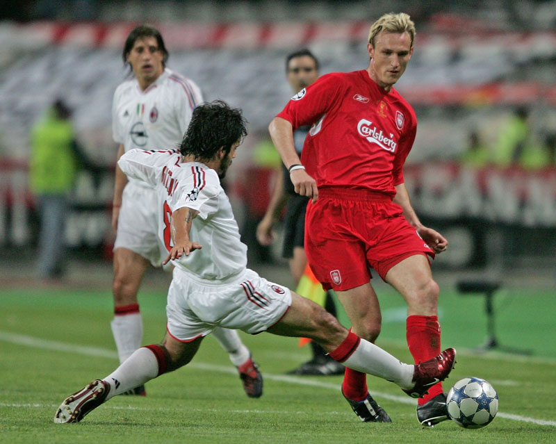 QUEEN人気再燃！あの「最強アンセム」が聞こえてきそうなユニフォーム｜写真20