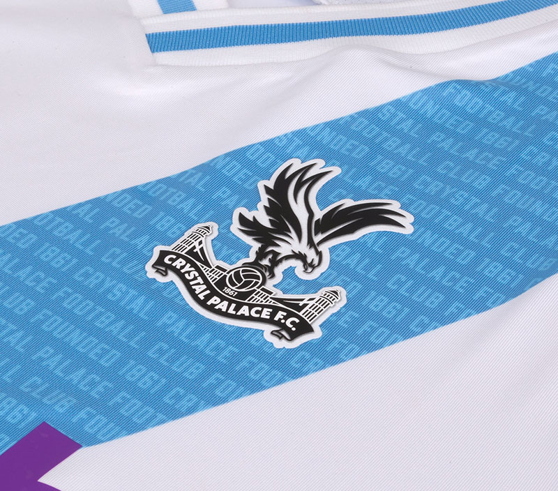 “初代の色”が登場！クリスタル・パレス、23-24アウェイユニは「真の原点回帰」のさわやかデザイン｜写真4