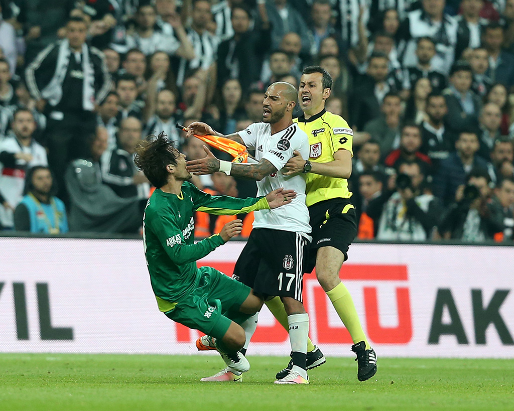 【インタビュー】細貝萌が感じた海外でプレーするために必要なこと。「いくら日本で活躍してても…」｜写真4