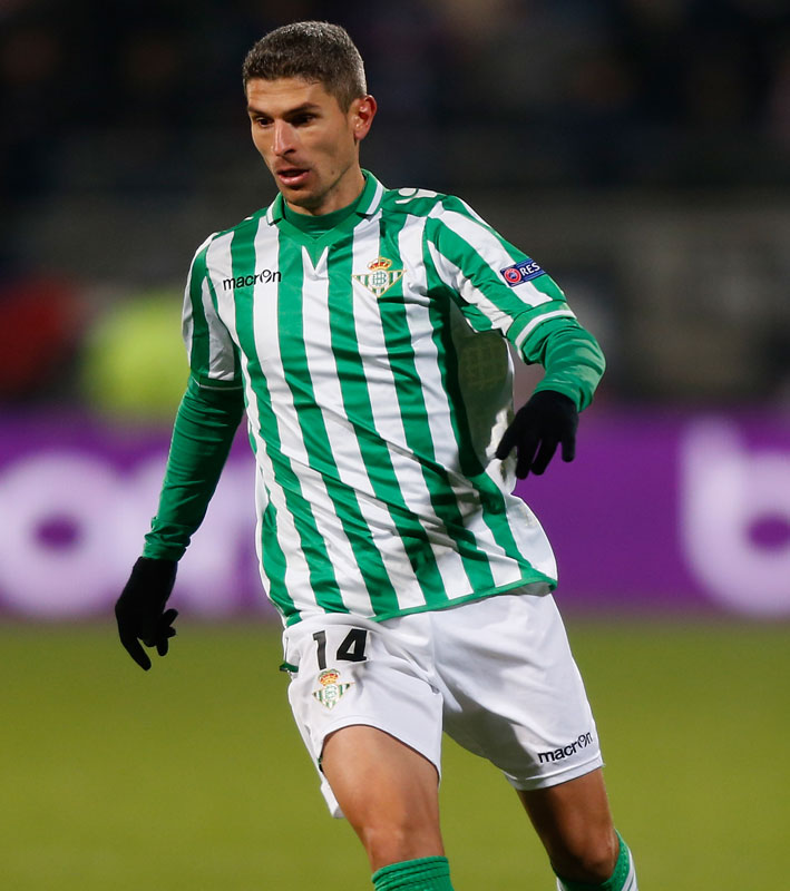 乾貴士の新たなクラブ、ベティスの「20年間分のユニフォーム」をまとめて見る｜写真16