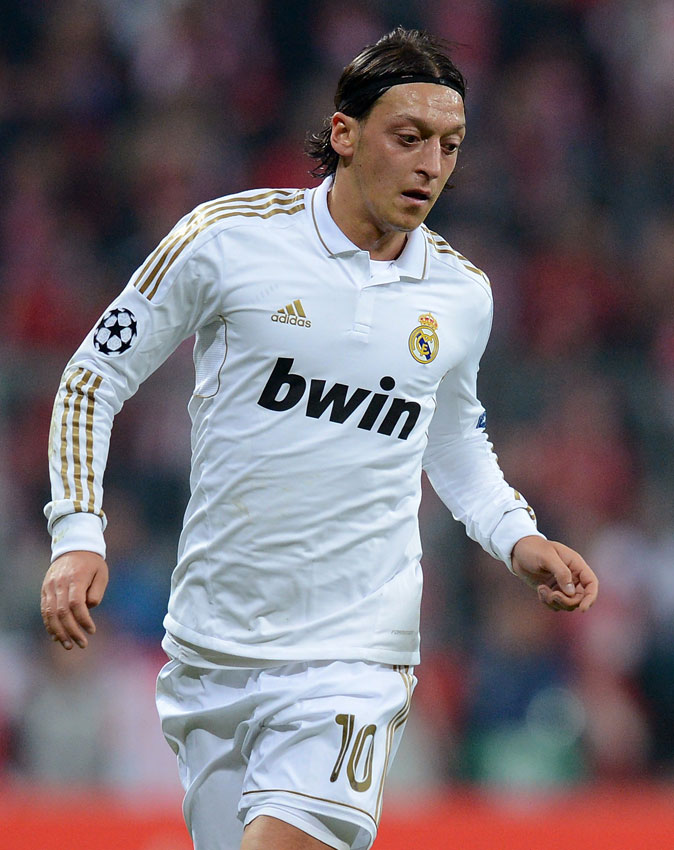 禁断の想像？これが「久保建英に似合いそうなレアル・マドリーのユニフォーム」｜写真3