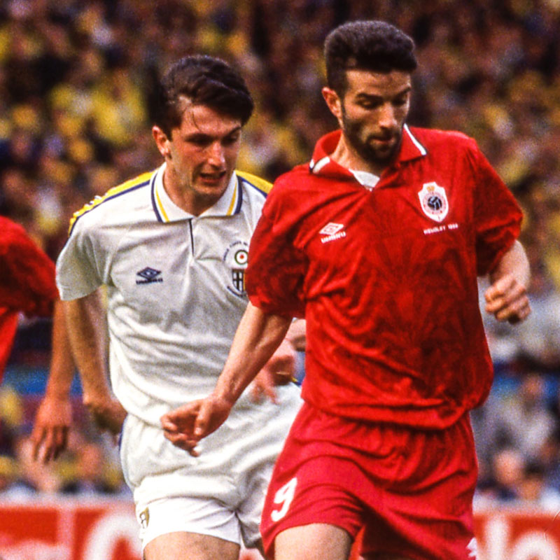 “伝説のパルマ戦”から30年！三好所属アントワープが「CWC決勝記念」限定ユニを発表｜写真4