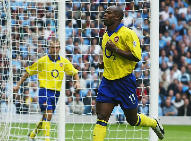 アーセナルでエジルの前に「背番号11」だった5人の選手、全員わかる？｜写真5