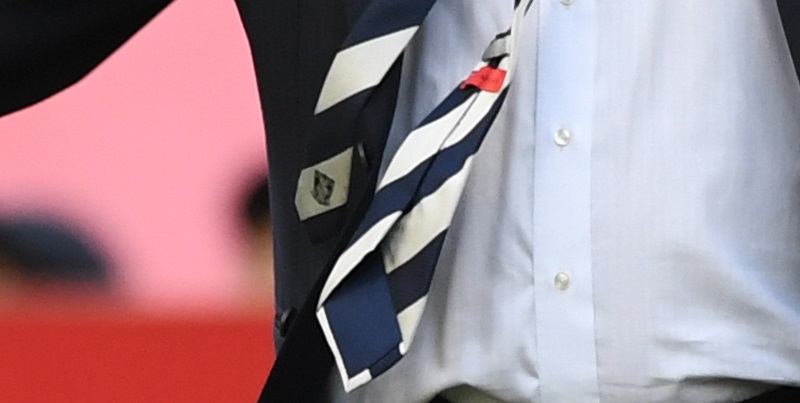 浦和の大槻毅監督、最終戦で締めていた「ネクタイ」はどこのブランド？｜写真3