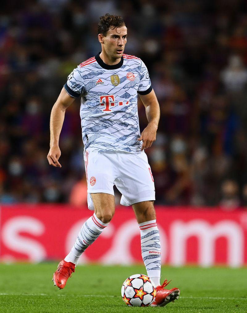 今、最も「完全無欠に近い」MFベスト5｜写真5