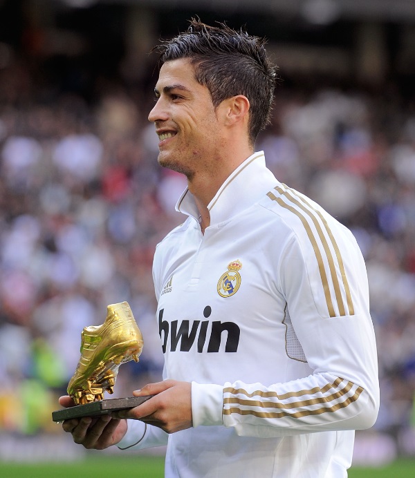 「襟立て」でユニフォームを着こなした5人｜写真3