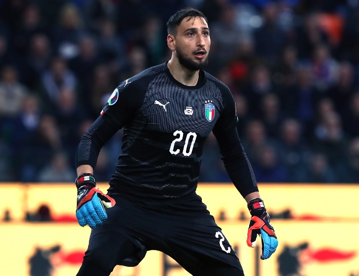 GKなのに「背番号20」を着用した7人のキーパーたち｜写真7