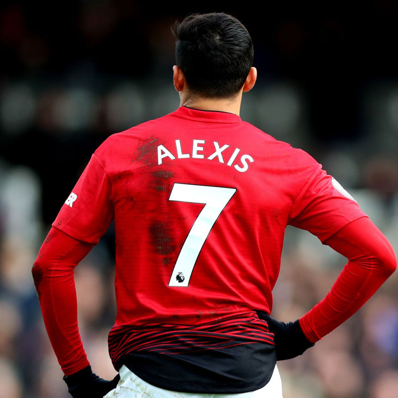 Jリーグが「背番号フォント」を統一！欧州5大リーグの共通ネームナンバーはこんな感じ｜写真9