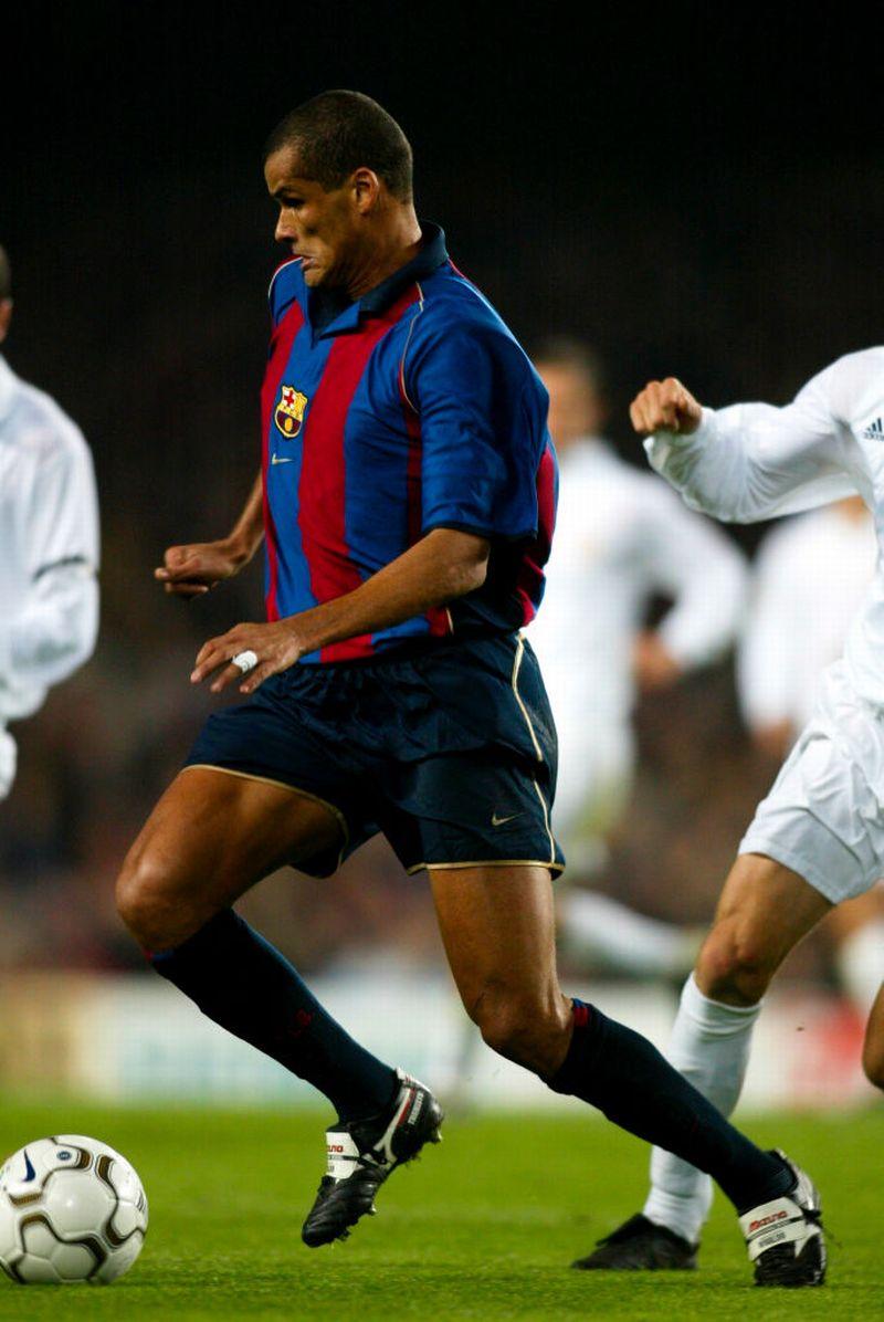 メッシも…「フリーでバルセロナを退団したレジェンド」11名｜写真10