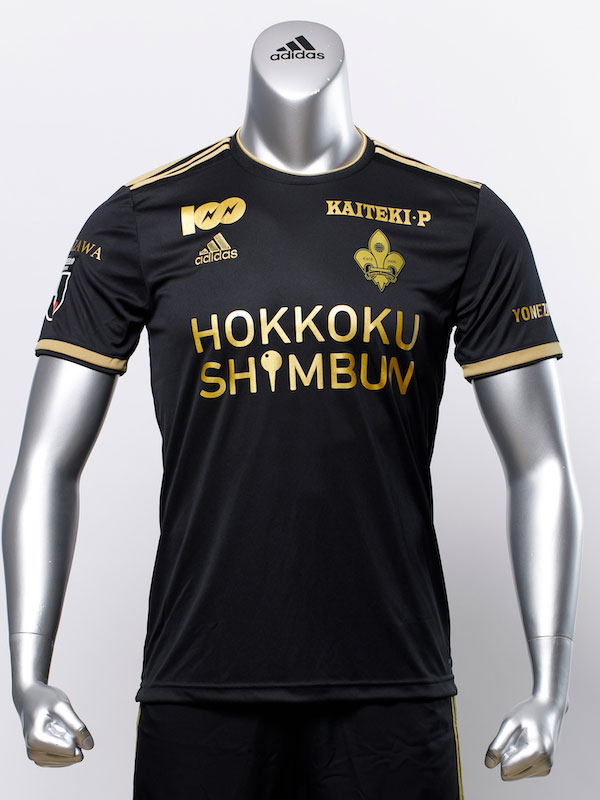 Jリーグで異彩を放った「漆黒のユニフォーム」6選｜写真2