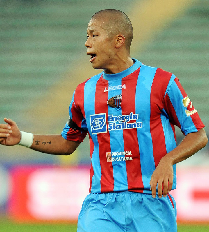 鎌田大地も仲間入り？セリエA「日本人選手のユニ」を覚えているか｜写真5