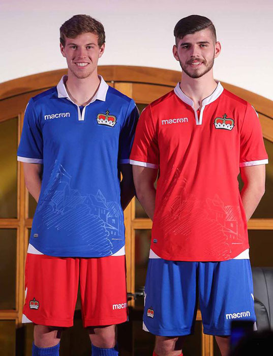 リヒテンシュタイン代表、UEFAの支援を受けて2018新ユニフォームを発表｜写真6