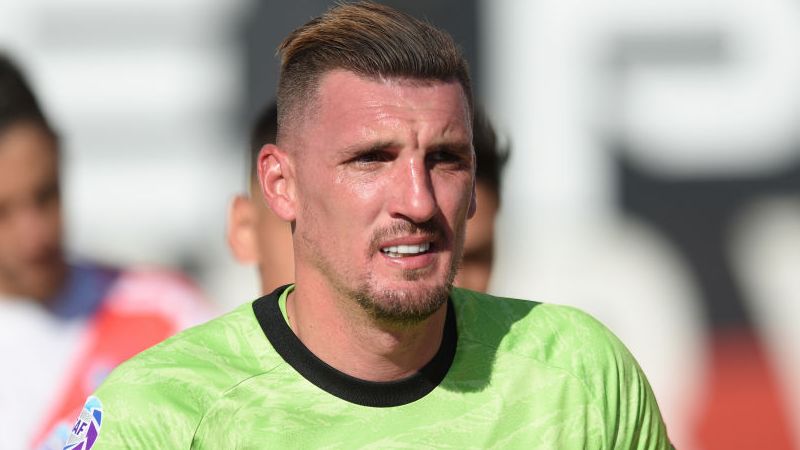 ウイイレ2020「フィジカル最強のGK」のTOP10｜写真14