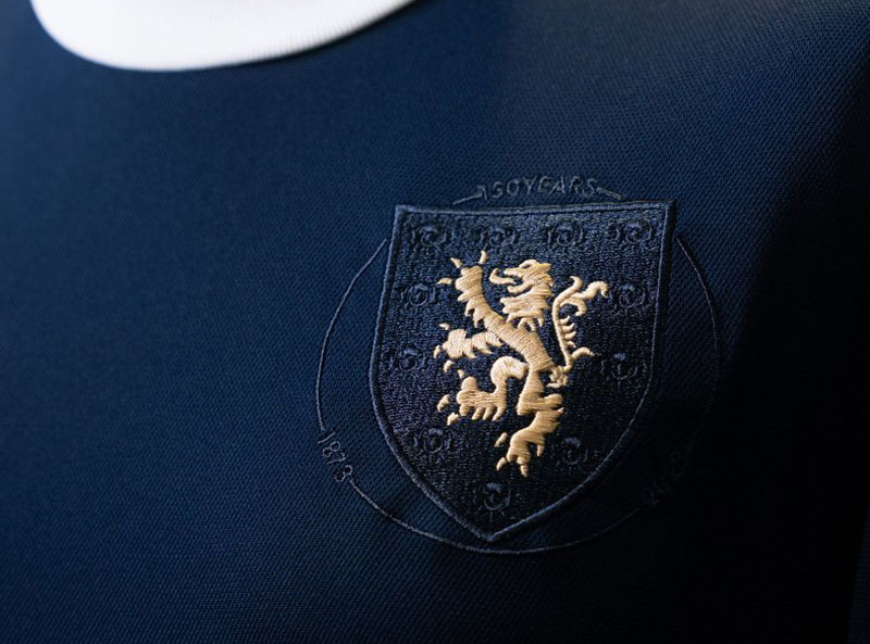 “ウイスキー付き”も発売！スコットランド代表、荘厳「150周年記念ユニフォーム」を発表｜写真3