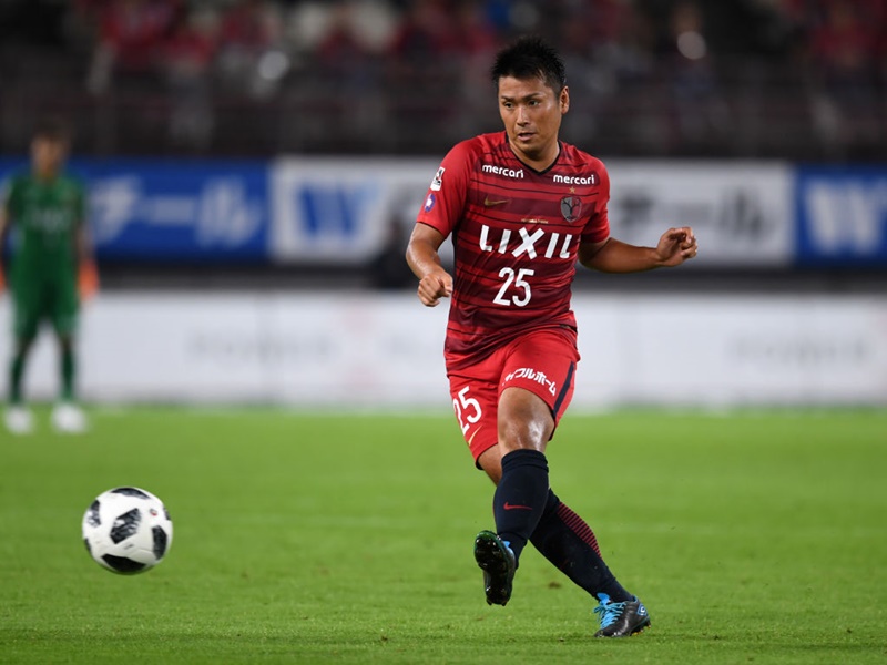 サッカー界の新井さん！ファンに愛される5人の「背番号25」｜写真2