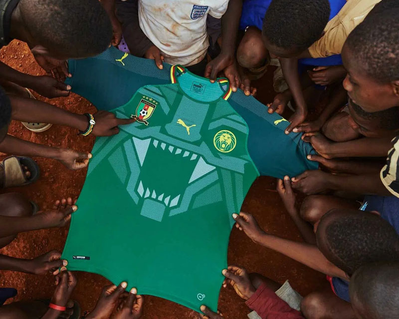 カメルーン代表、「奇抜からカッコイイまで！」PUMA傑作ユニフォーム6選｜写真4